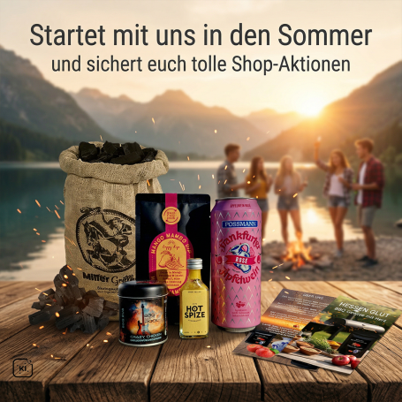 Sommerliche Produkte und Aktionen am Wasser, mit Menschen im Hintergrund.